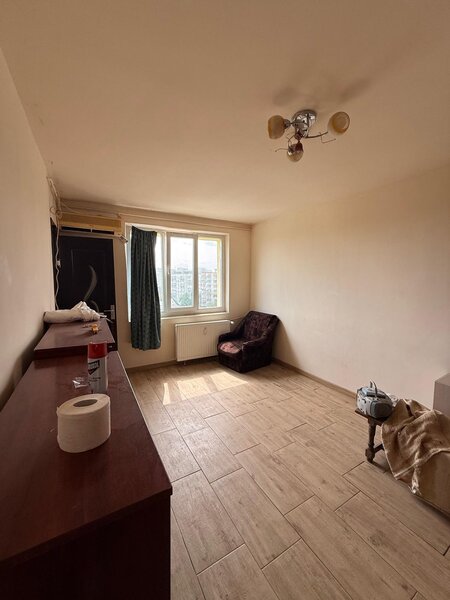 Teiul Doamnei, Maica Domnului, strada Otesani, 10 min. metrou Obor.