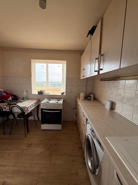 Teiul Doamnei, Maica Domnului, strada Otesani, 10 min. metrou Obor.